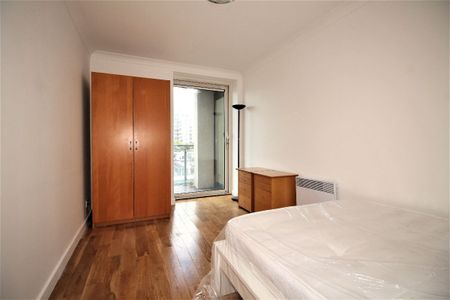 Boardwalk Place, Canary Wharf, London - Photo 3