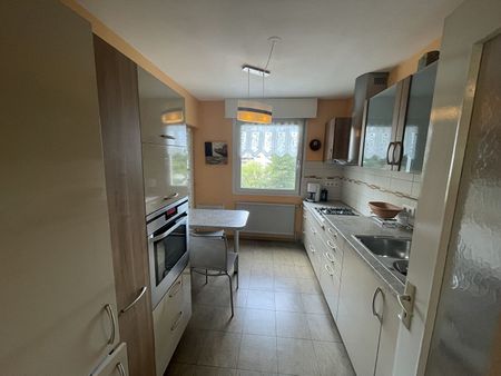 Location Appartement 3 pièces 78m² ILLKIRCH GRAFFENSTADEN 67400 - Photo 4