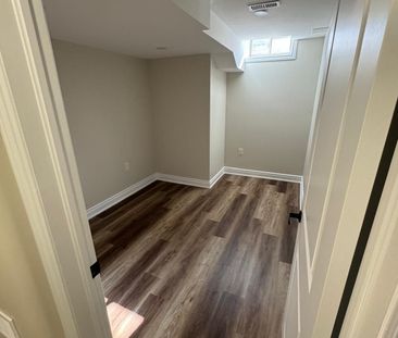 For Lease - 18 Coulterville Drive Unit# #2, Caledon, Ontario - Photo 2