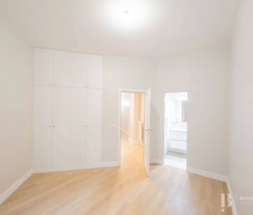Rental Apartment Paris 18th Clignancourt - Photo 2