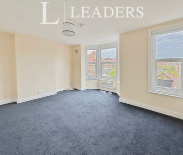 3 bedroom maisonette to rent Victoria Street, Felixstowe, IP11 - Photo 6