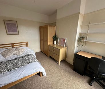 6 bedroom house to rent - Photo 4