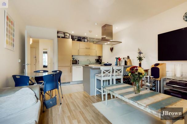 1 bedroom flat to rent - Photo 1