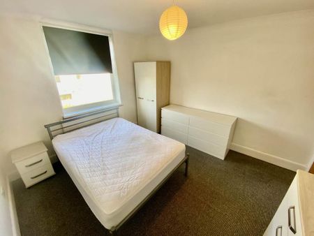 5 bedroom house to rent - Photo 3