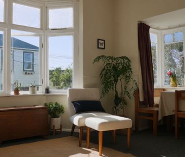 Modern 2 bedroom flat - Photo 4