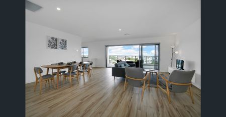 Luxurious 3-Bedroom Penthouse at Gardencity – The Ultimate in Modern Living -unfurnished - Photo 5