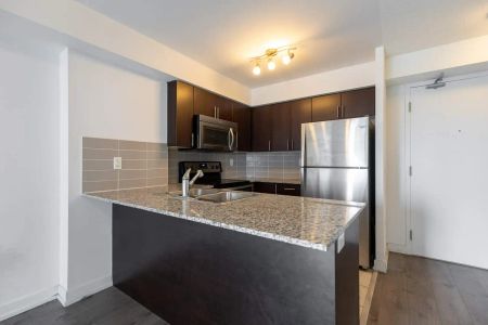 Fuse- 1410 Dupont Street — 1 Bedroom - Photo 2