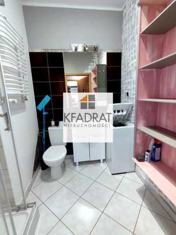 Przestronna kawalerka, osobna kuchnia - Zdjęcie 3