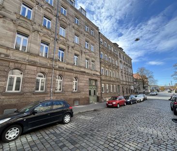 3-Zimmer-Wohnung mit Balkon im sanierten Denkmal. - Foto 1