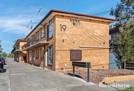 10/19 Kingsville St, Kingsville, VIC 3012 - Photo 4