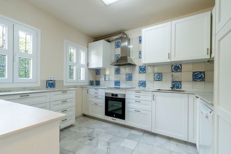 Townhouse in Nagüeles - Photo 5