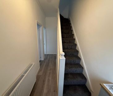 3 bedroom end of terrace house to rent - Photo 1