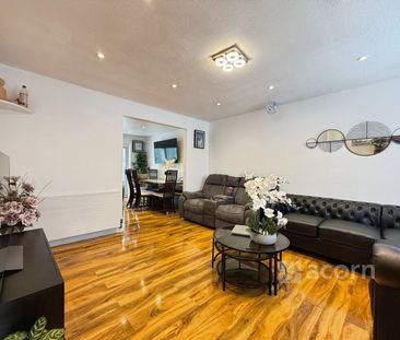 Semi-detached House to rent - Wyatt Road, Dartford, DA1 - Photo 1