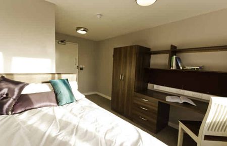 Ensuite Bedroom - Photo 5