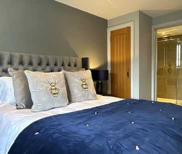 4 bedroom detached house to rent - Photo 4