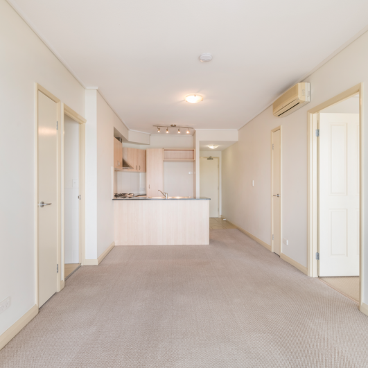 Living in the heart of Toowong - Photo 1