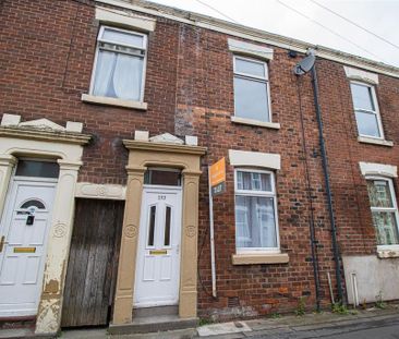 2 bedroom terraced house to rent - Photo 1