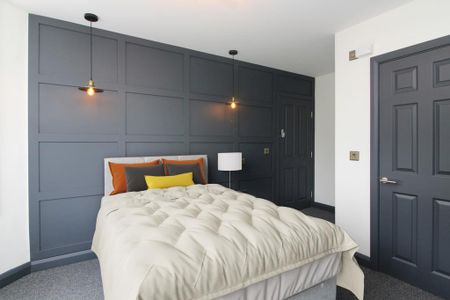 1 bedroom in a house share to rent - Photo 3