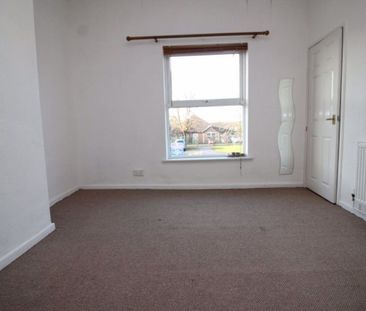 3 Bedroom Terraced House - Photo 4