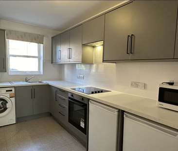 2 bedroom terraced house to rent - Photo 1 | Rentumo