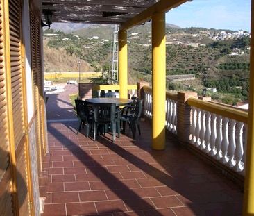 Detached villa with pool and nice views for Winter Rental in Frigil... - Photo 5