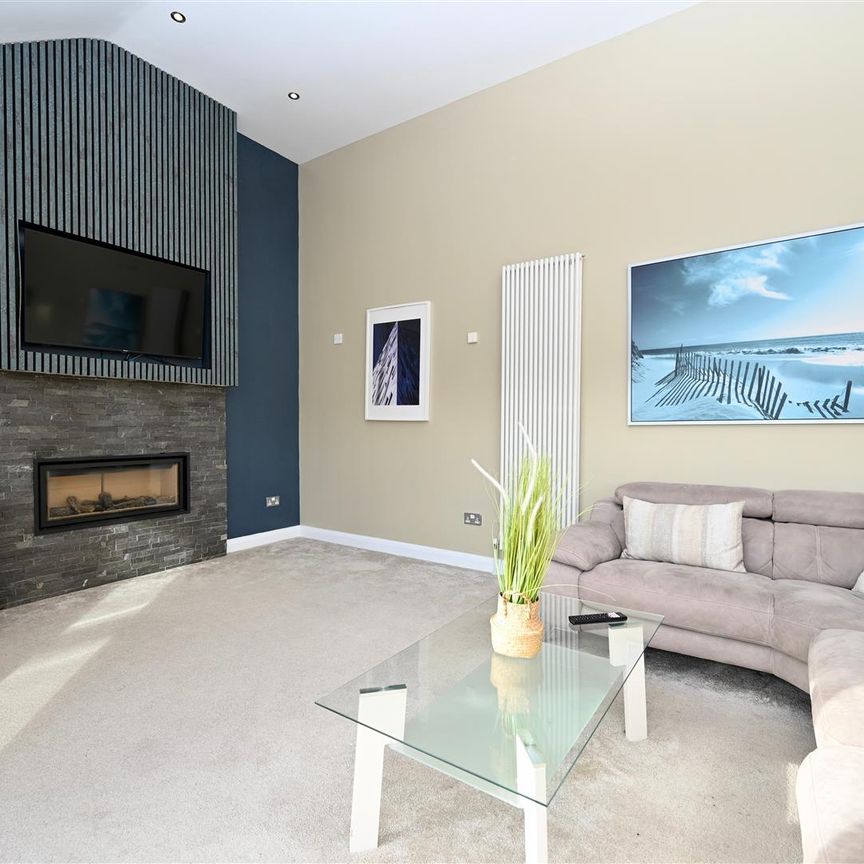 Penthouse - Apt 83, Park Royal 841c Lisburn Road, Malone Lower, Belfast, BT9 7GY - Photo 1