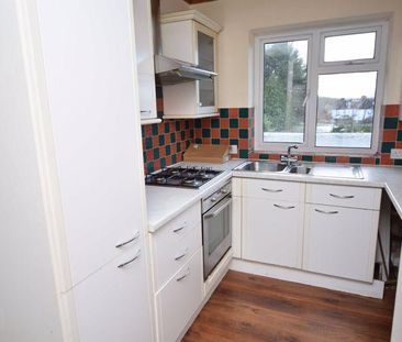 2 bedroom maisonette to rent - Photo 2