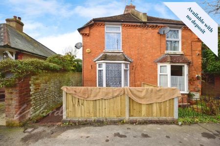 2 bedroom semi-detached house to rent - Photo 3