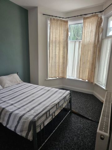 Room in a Shared House, Northbrook Road, IG1 - Photo 2