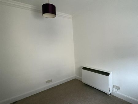 Long Street, Dursley - Photo 2