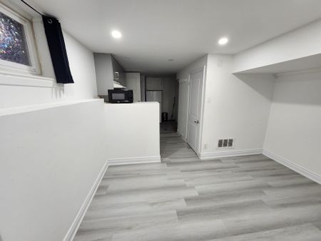 For Lease - 40 Corby Crescent Unit# BSMT, Brampton, Ontario - Photo 3