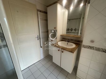Location Appartement 3 pièces 78m² ALBI 81000 - Photo 5