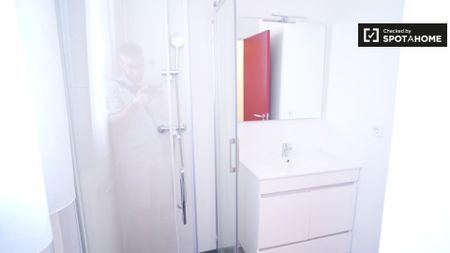 seville, Andalusia 41092 - Photo 3