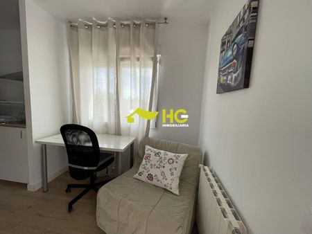 Alquiler Estudio en Urbanización - El Bosque, Villaviciosa De Odón - Photo 4