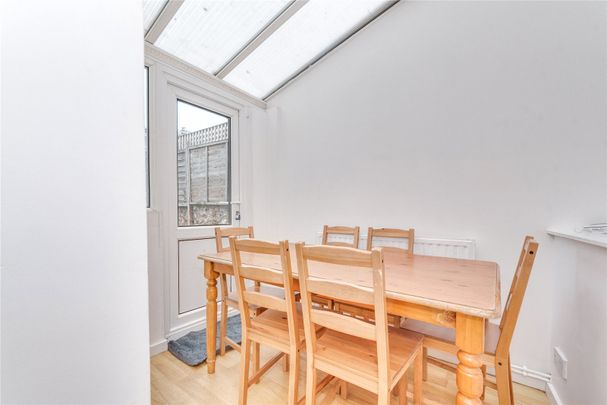 5 bedroom house to rent - Photo 1