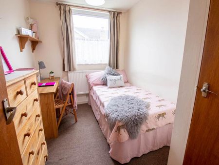 4 bedroom house to rent - Photo 3