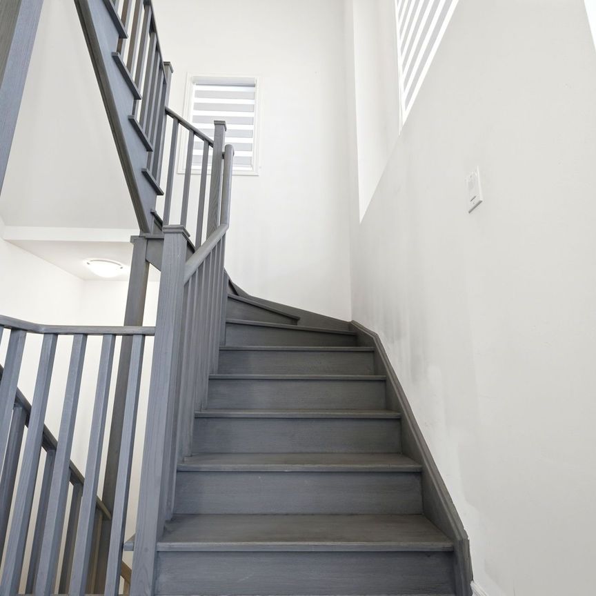 For Lease - 31 Allegro Drive Unit# Main, Brampton, Ontario - Photo 1