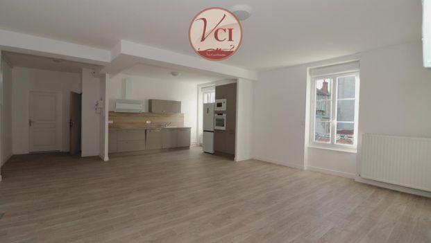 Location Appartement 3 pièces 81m² VICHY 03200 - Photo 1