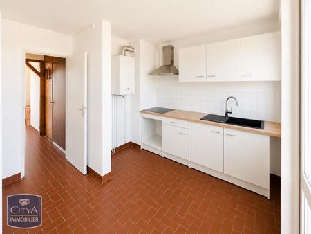 Location Appartement 4 pièces 73m² FOS SUR MER 13270 - Photo 5