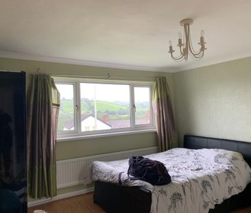 4 bedroom detached house to rent - Photo 6