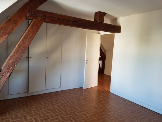 Location Maison 4 Pièces 90 m² - Photo 1