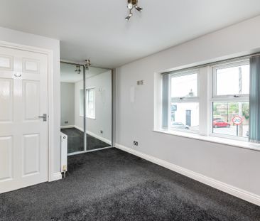 2 bedroom house to rent - Photo 1