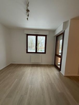 Location Appartement 4 pièces 82m² PONT DE VEYLE 01290 - Photo 1
