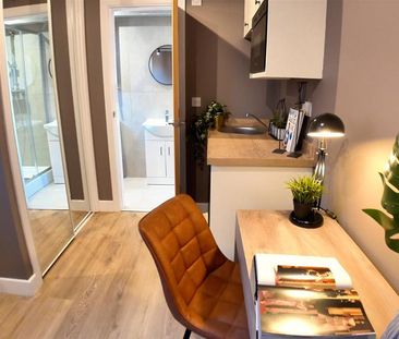 1 bedroom in a house share to rent - Photo 4