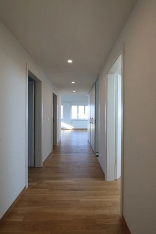 Familienfreundliche 4 1/2- Zimmerwohnung mit Seeblick - Foto 3