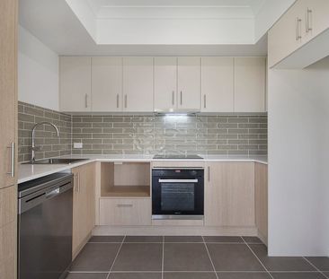 Brand New 3-Bedroom Duplex with Double Garage - Photo 5