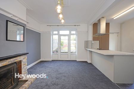 3 bed semi-detached house to rent in Chester Crescent, Newcastle-under-Lyme, Staffordshire - Photo 5