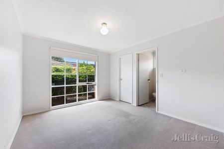 8/19 Lower Plenty Road, Rosanna - Photo 2