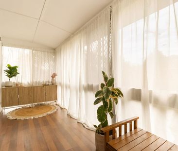 95 Pareena Crescent, Mansfield QLD 4122 - House For Rent | Domain - Photo 1