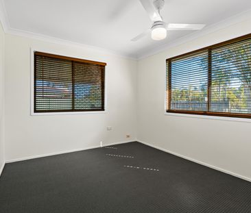 8 Phie St, Loganlea QLD 4131 - House For Rent | Domain - Photo 2